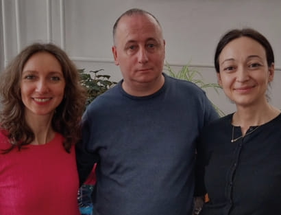 Анелия Миронова и служители в Учебен отдел